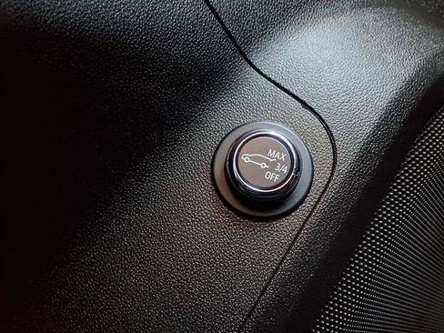 Used 2023 GMC Acadia SLE w/ Driver Convenience Package image 22