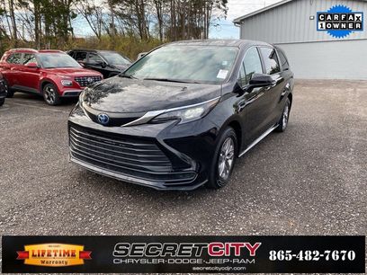 Used 2024 Toyota Sienna LE