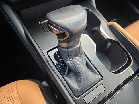 Used 2023 Lexus ES 350 w/ Premium Package image 16