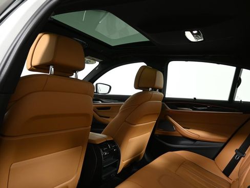 Certified 2023 BMW M550i xDrive w/ Executive Package image 34