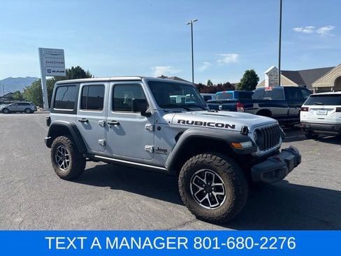 Used 2024 Jeep Wrangler Unlimited Rubicon AWD/4WD image 5