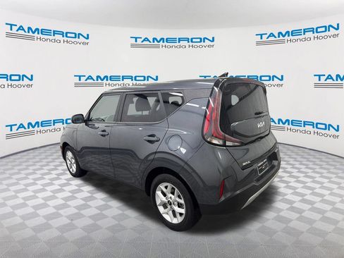 Used 2024 Kia Soul LX w/ Option Group 015 FWD image 3