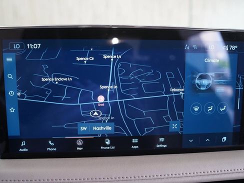 Used 2022 Lincoln Nautilus AWD w/ Premium Package image 18