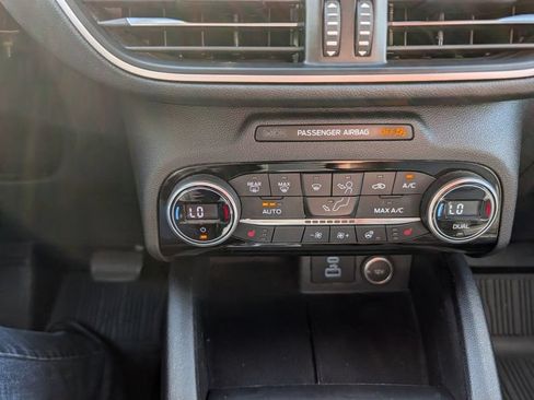 Used 2021 Ford Escape SEL AWD/4WD image 22