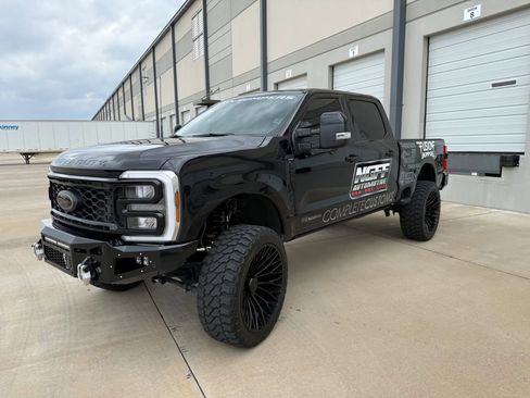 Used 2025 Ford F250 Lariat w/ Lariat Ultimate Package AWD/4WD image 5