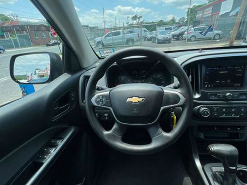 Used 2019 Chevrolet Colorado W/T w/ WT Convenience Package AWD/4WD image 17