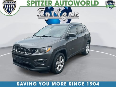 Used 2018 Jeep Compass Latitude w/ Cold Weather Group FWD image 4