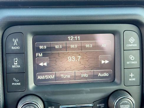 Certified 2021 Jeep Wrangler Sport image 30