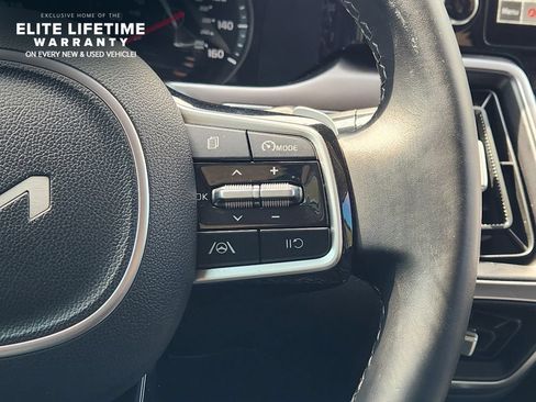 Used 2022 Kia Sorento S FWD image 25