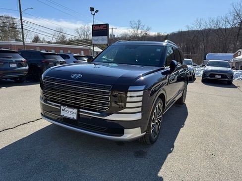 Used 2026 Hyundai Palisade Calligraphy image 1