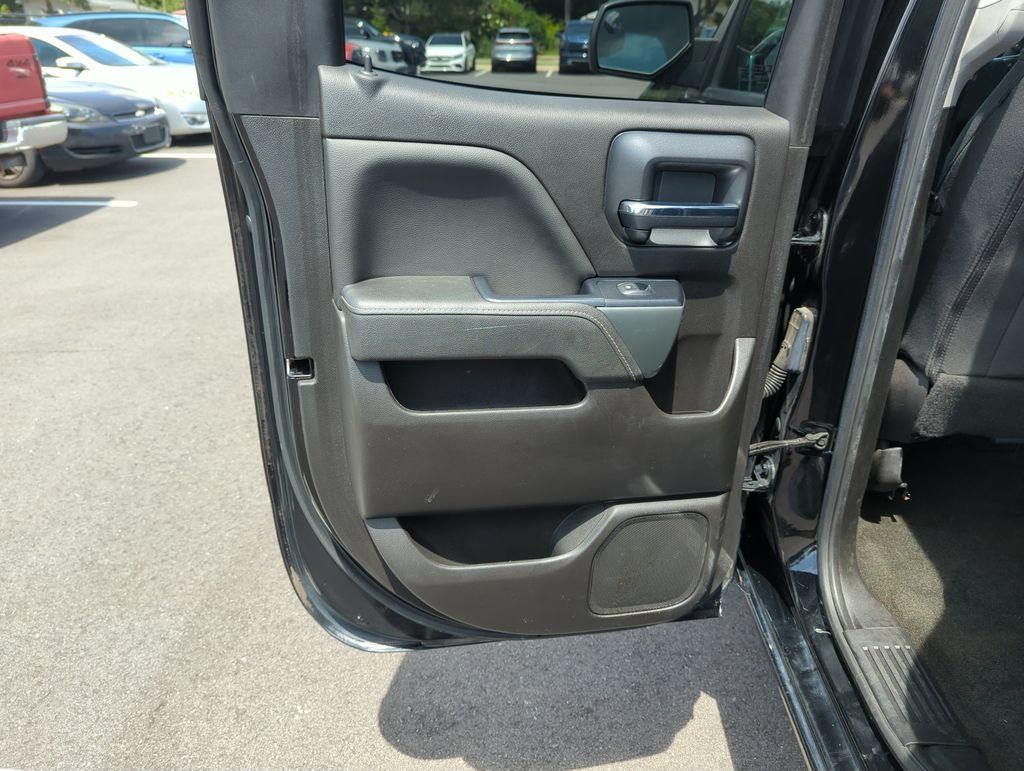 Used 2018 Chevrolet Silverado 1500 LT w/ All Star Edition AWD/4WD image 27