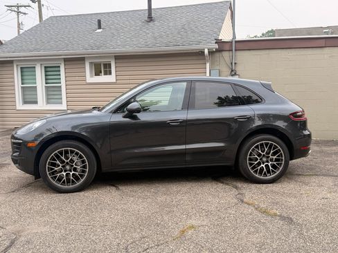 Used 2017 Porsche Macan S AWD/4WD image 3