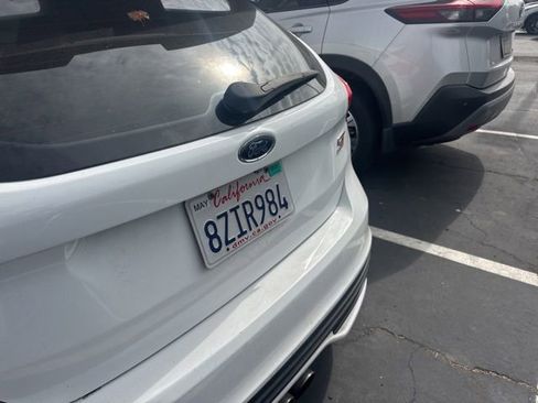 Used 2018 Ford Focus ST w/ Equipment Group 401A FWD image 4
