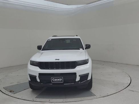 New 2025 Jeep Grand Cherokee L Limited w/ Luxury Tech Group II image 5