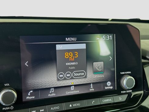 Used 2024 Nissan Pathfinder SV FWD image 21