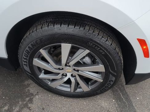 Used 2024 Chevrolet Equinox Premier image 13