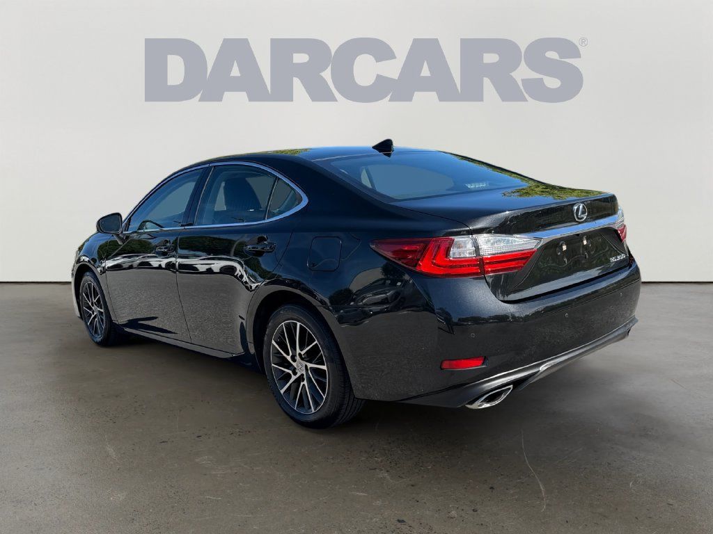 Used 2018 Lexus ES 350 w/ Luxury Package w/Wood Trim FWD image 4