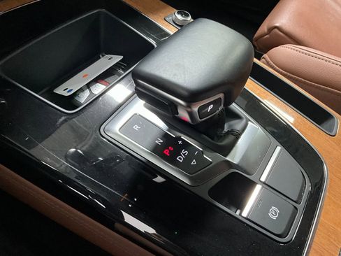 Used 2022 Audi Q5 e Prestige image 15