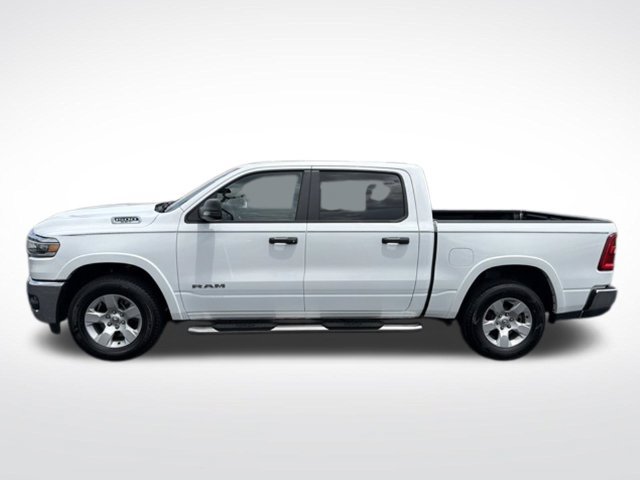 Used 2025 RAM 1500 Big Horn AWD/4WD image 3