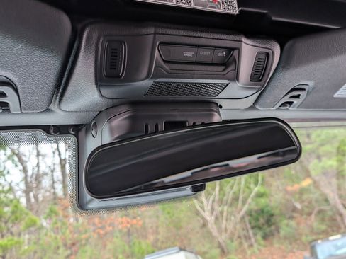 Used 2024 Jeep Wrangler Rubicon image 28