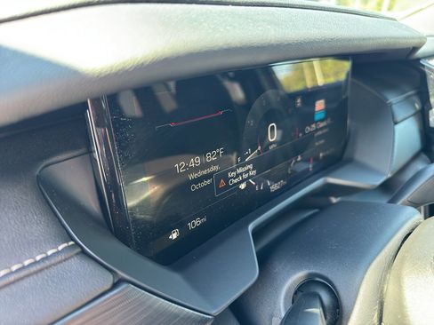 Used 2025 GMC Acadia Elevation image 19