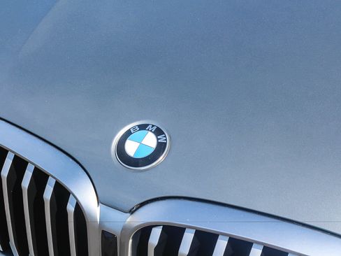 Used 2024 BMW X3 sDrive30i w/ Convenience Package RWD image 11
