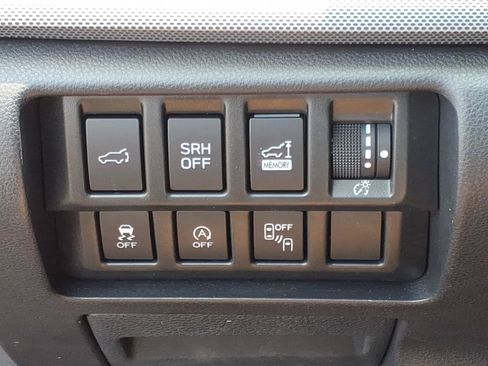 Used 2019 Subaru Forester Limited AWD/4WD image 25