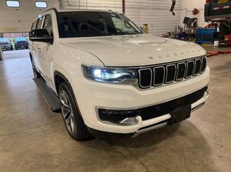 Certified 2024 Jeep Wagoneer L Series III w/ Premium Group I AWD/4WD video 1