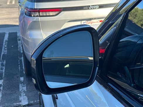 Used 2021 Land Rover Range Rover Sport HST image 15