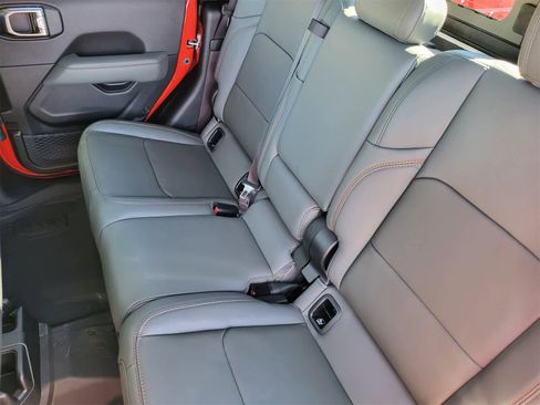 New 2025 Jeep Gladiator Mojave image 20