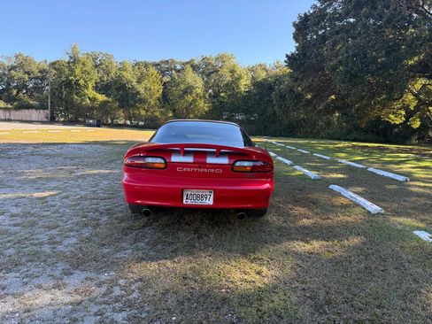 Used 2002 Chevrolet Camaro Z28 w/ SS Performance/Appearance Pkg RWD image 7