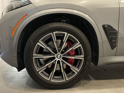 Used 2026 BMW X5 xDrive40i w/ M Sport Package AWD/4WD image 7
