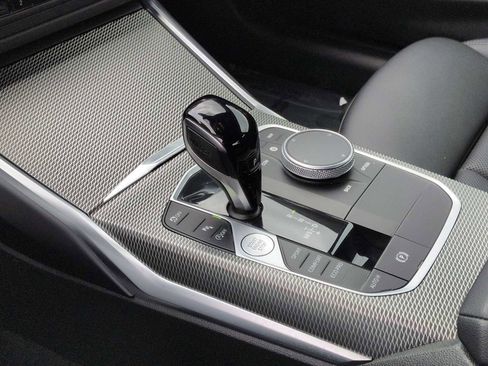 Used 2022 BMW 230i Coupe w/ Premium Package image 33