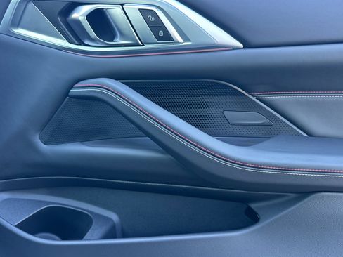 Used 2023 BMW M4 CSL image 18