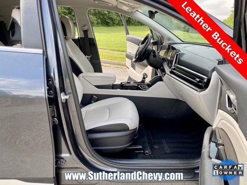 Used 2023 Kia Sportage EX image 15