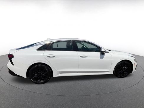 Used 2025 Kia K5 LXS FWD image 16