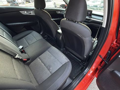 Used 2023 Kia Forte LXS w/ LXS Technology Package FWD image 25