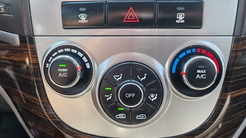 Used 2010 Hyundai Santa Fe SE AWD/4WD image 34