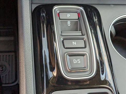 New 2025 Honda Pilot Touring image 12