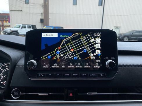 Used 2022 Mitsubishi Outlander SE image 6