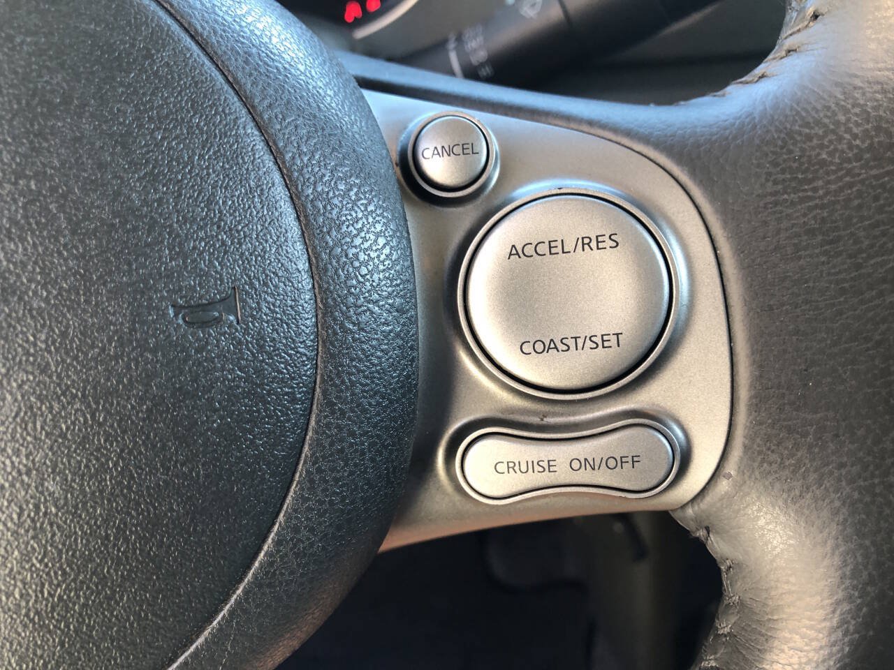 Used 2010 Nissan Cube 1.8 S w/ Interior Designer Pkg FWD image 17
