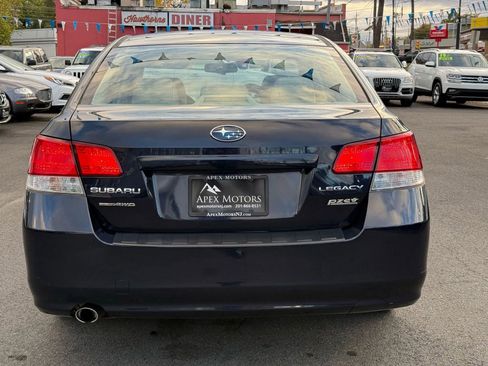 Used 2013 Subaru Legacy 2.5i Premium w/ All-Weather Pkg + Moonroof image 9