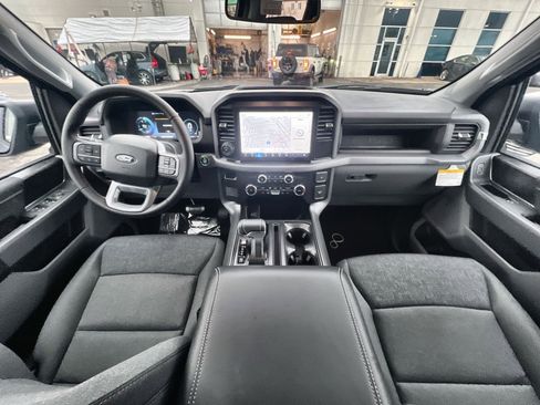 New 2025 Ford F150 Lightning XLT image 23