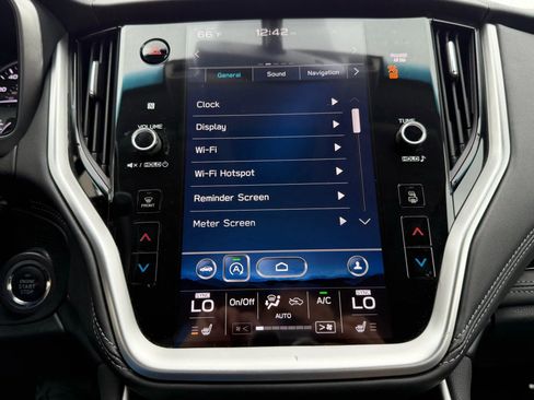 Used 2022 Subaru Outback Limited image 39