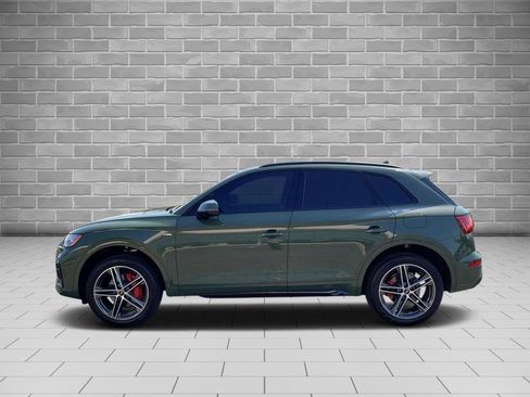 Used 2024 Audi Q5 e Premium Plus w/ Premium Plus Package image 8