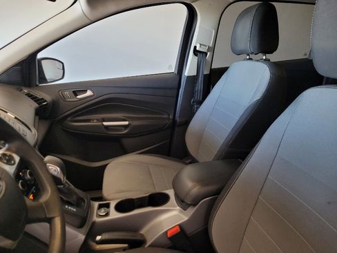 Used 2016 Ford Escape SE FWD image 17
