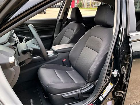 Certified 2025 Nissan Altima 2.5 S FWD image 8