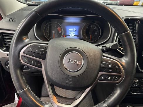 Used 2021 Jeep Cherokee Limited image 19