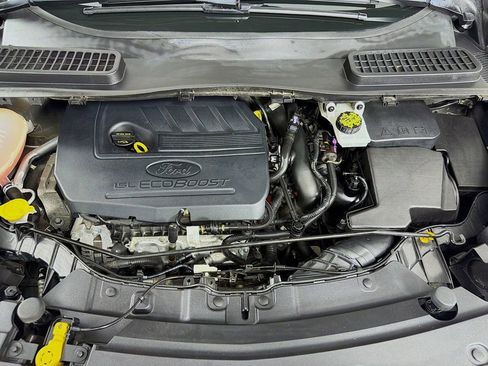 Used 2017 Ford Escape SE image 29