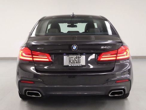 Used 2020 BMW 540i xDrive w/ M Sport Package image 6